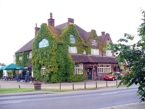 The Cranley Hotel Cranleigh Exterior photo